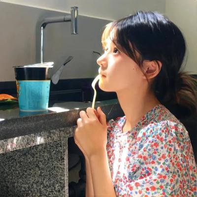 弘大告白 海报